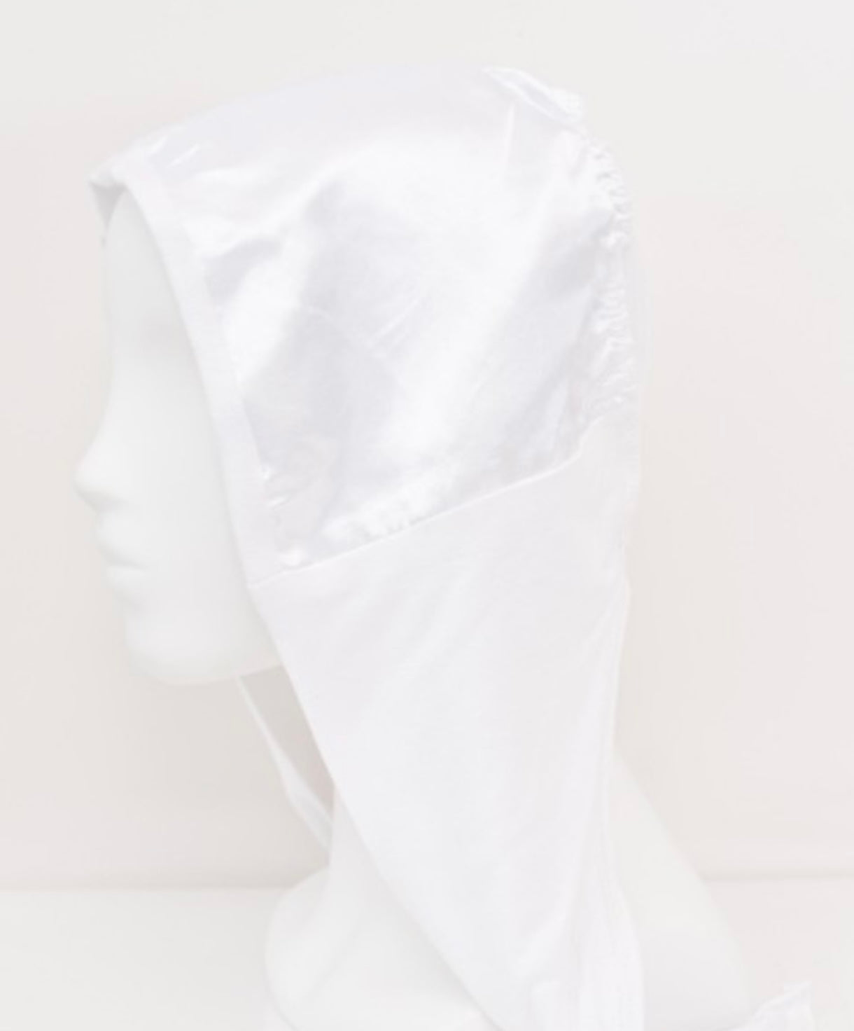 Bonnet Satin Blanc