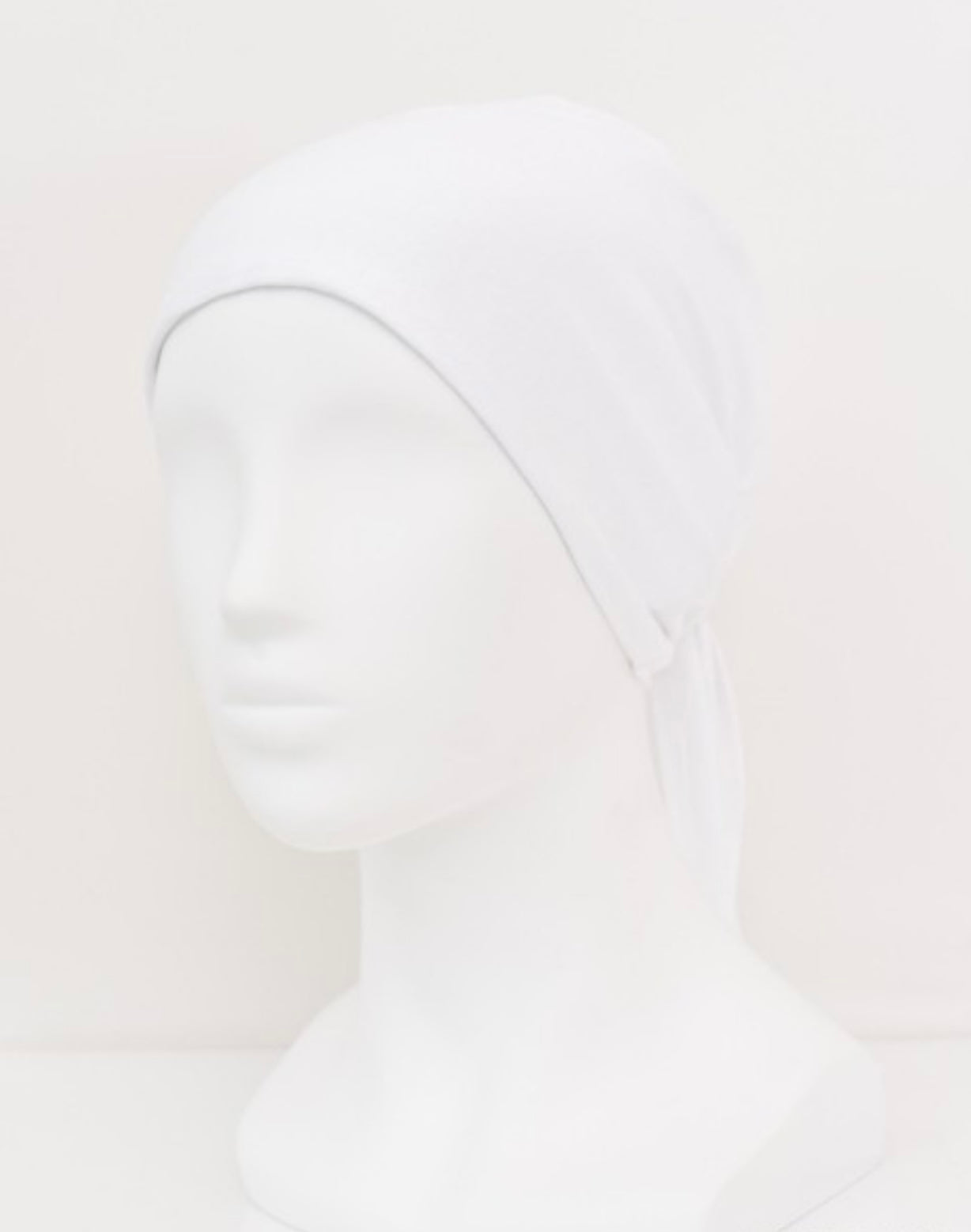 Bonnet Satin Blanc
