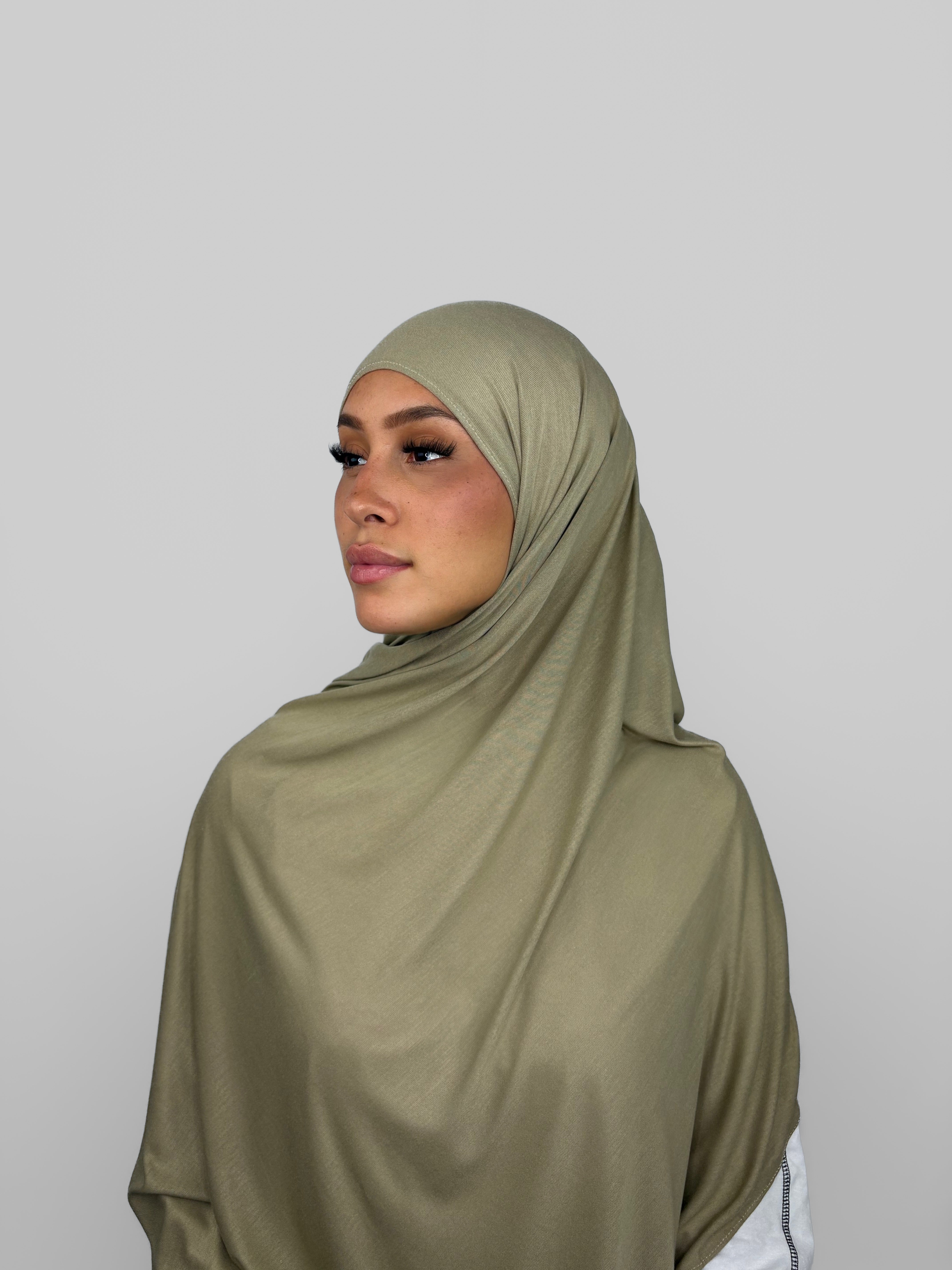 Modal Kaki
